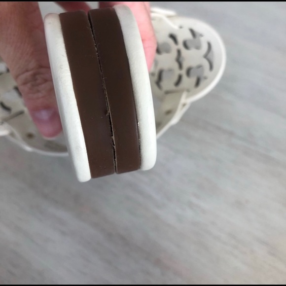 SOLD - Picture 3 of 4